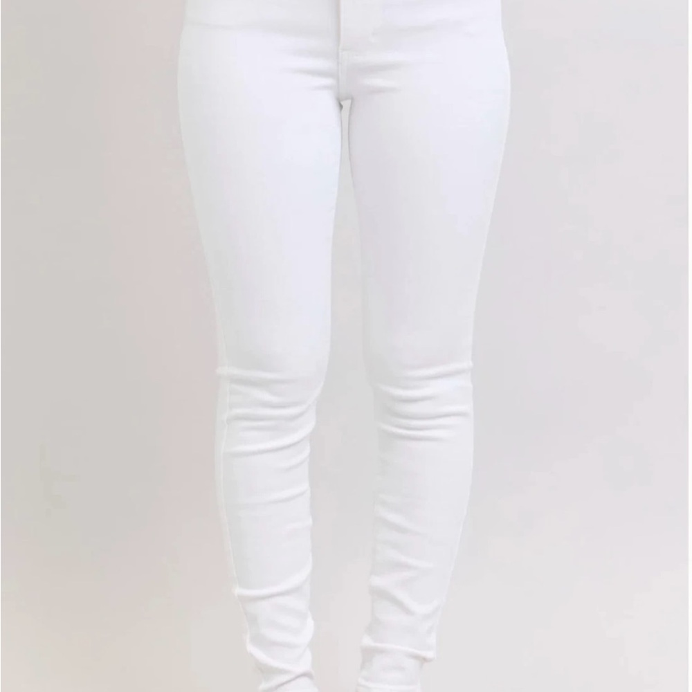 Judy Blue Women's White Boyfriend Jeans 3/26